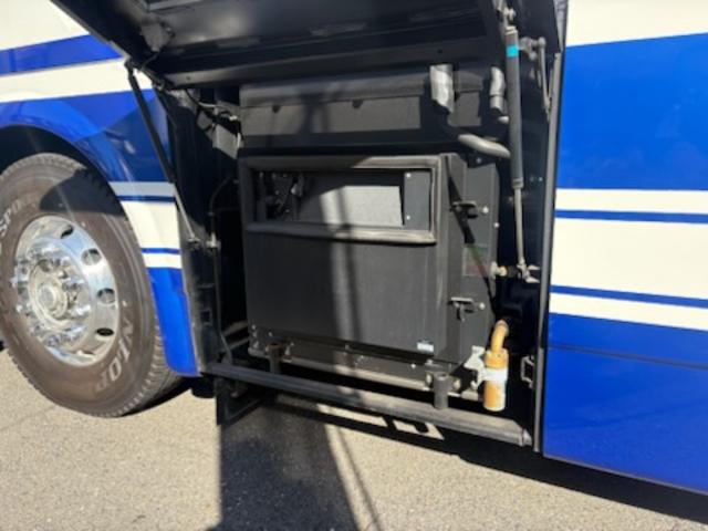 エアロエース ハイデッカー　４０人乗り・モケットリクライニングシート・回転台座シート（ペダル式）４脚・１００Ｖコンセント・トイレ・ナビ・ＤＶＤ・Ｒモニター（自動）・マイク・バック＆サイドビューカメラ・安全装置・火災警報装置（79枚目）