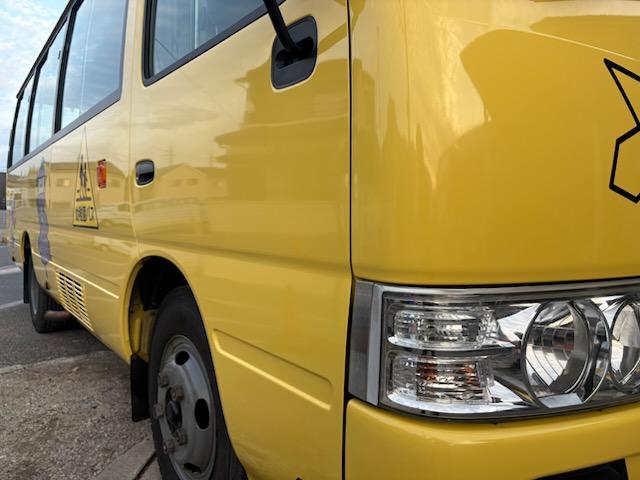 リエッセII 幼児専用車 ワンオーナー車・整備記録簿(49枚)・3+39人乗り・A/T・ディーゼル・自動ドア・ナビ・バックカメラ・ディスプレイオーディオ・リアビューモニター・ドラレコ(前後カメラ)・リモコンミラー(6枚目)