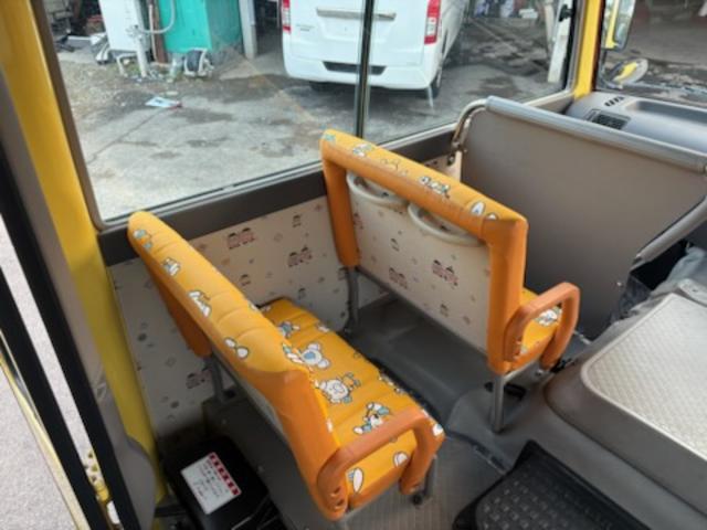 リエッセII 幼児専用車 ワンオーナー車・整備記録簿(49枚)・3+39人乗り・A/T・ディーゼル・自動ドア・ナビ・バックカメラ・ディスプレイオーディオ・リアビューモニター・ドラレコ(前後カメラ)・リモコンミラー(42枚目)