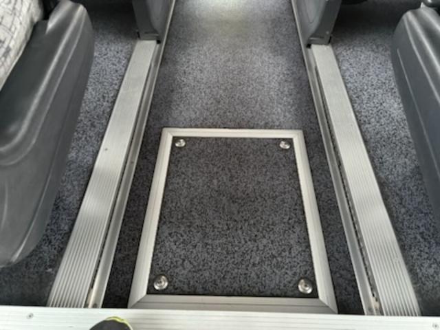 セレガ 　５３人乗り・自動ドア・モケットリクライニングシート・ルームラック・貫通トランク・ディスプレイオーディオ・リアビューモニター・ドラレコ（前後カメラ）・法定点検整備（30枚目）