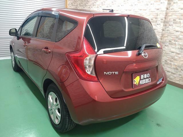 ノート X ナビ ワンセグTV スマートキー ETC 電動格納ドアミラー プライバシーガラス Wエアバッグ ABS フロアシフト アイドリングストップ DVD再生(7枚目)