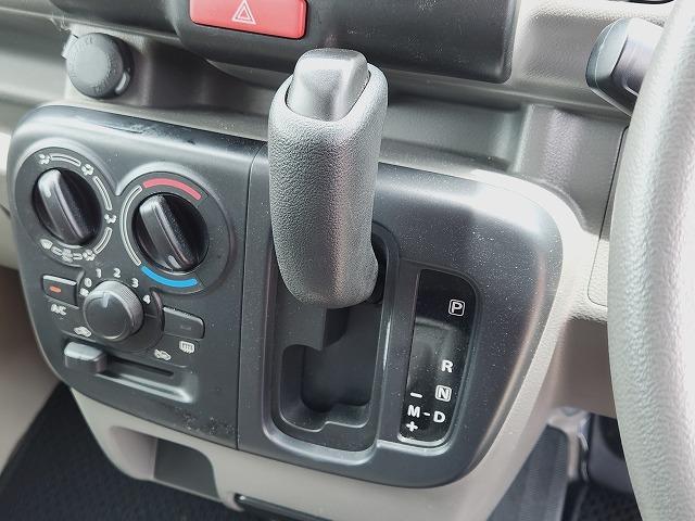 ＮＶ１００クリッパーバン ＤＸ　セーフティパッケージ　ハイルーフ　５速オートギアシフト車　衝突軽減ブレーキ　キーレスキー　クリアランスソナー　ＥＴＣ　Ｗエアバッグ　ＡＢＳ　ＥＳＣ　両側スライドドア　オーバーヘッドシェルフ（14枚目）