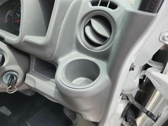 ＮＶ１００クリッパーバン ＤＸ　セーフティパッケージ　ハイルーフ　５速オートギアシフト車　衝突軽減ブレーキ　キーレスキー　クリアランスソナー　ＥＴＣ　Ｗエアバッグ　ＡＢＳ　ＥＳＣ　両側スライドドア　オーバーヘッドシェルフ（19枚目）