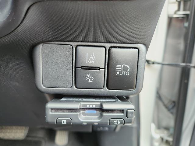 アクア Ｇ　禁煙車　セーフティセンス　ナビ　キーレスキー　ＥＴＣ　電動格納ドアミラー　プライバシーガラス　アイドリングストップ　クルーズコントロール　Ｗエアバッグ　ＡＢＳ　ＥＳＣ（18枚目）
