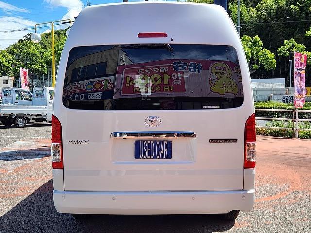 ハイエースワゴン グランドキャビン　ナビ　全方位カメラ　クリアランスソナー　衝突軽減ブレーキ　車線逸脱警報　スマートキー　ＥＴＣ　電動格納ドアミラー　電動スライドドア　禁煙車　ＬＥＤヘッドライト　１００Ｖ電源　１０人乗り（15枚目）