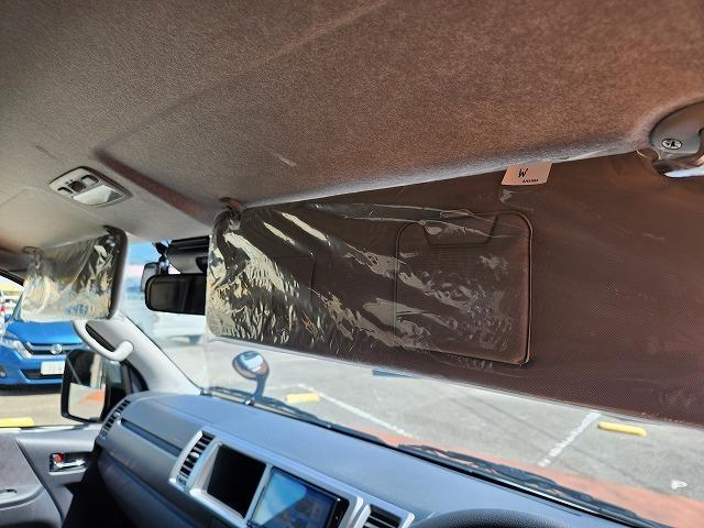 ハイエースワゴン グランドキャビン　ナビ　全方位カメラ　クリアランスソナー　衝突軽減ブレーキ　車線逸脱警報　スマートキー　ＥＴＣ　電動格納ドアミラー　電動スライドドア　禁煙車　ＬＥＤヘッドライト　１００Ｖ電源　１０人乗り（32枚目）