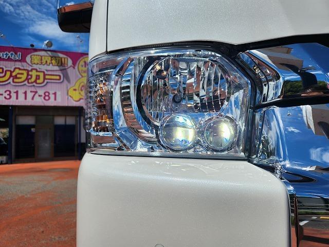ハイエースワゴン グランドキャビン　ナビ　全方位カメラ　クリアランスソナー　衝突軽減ブレーキ　車線逸脱警報　スマートキー　ＥＴＣ　電動格納ドアミラー　電動スライドドア　禁煙車　ＬＥＤヘッドライト　１００Ｖ電源　１０人乗り（49枚目）