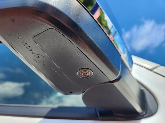 ハイエースワゴン グランドキャビン　ナビ　全方位カメラ　クリアランスソナー　衝突軽減ブレーキ　車線逸脱警報　スマートキー　ＥＴＣ　電動格納ドアミラー　電動スライドドア　禁煙車　ＬＥＤヘッドライト　１００Ｖ電源　１０人乗り（55枚目）