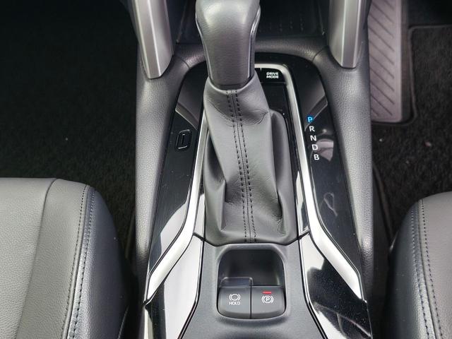カローラクロス ハイブリッド　Ｚ　モデリスタフルエアロ　９インチディスプレイオーディオ　バックカメラ　ブラインドスポットモニター　レーダークルーズコントロール　ナビキット　フルセグＴＶ　ＥＴＣ　ハンズフリーパワーバックドア　スペアキー（28枚目）
