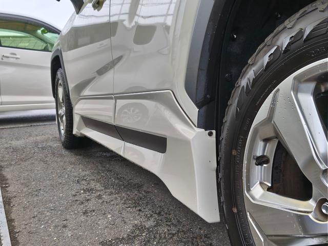 ＲＡＶ４ Ｇ　ＴＲＤフルエアロ　純正９インチナビ　Ｂカメラ　パワーバックドア　純正ツィーターシステム　運転席パワーシート　レザーシート　前席シートヒーター　ステアリングヒーター　ＢＳＭ　ＰＫＳＢ　ＥＴＣ　スペアキー（15枚目）