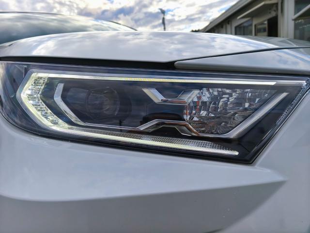 ＲＡＶ４ ハイブリッドＧ　純正９インチナビ　デジタルインナーミラー　バックカメラ　パワーバックドア　レーダークルーズコントロール　ブラインドスポットモニター　スペアタイヤ　前席シートヒーター　運転席メモリー付パワーシート（41枚目）