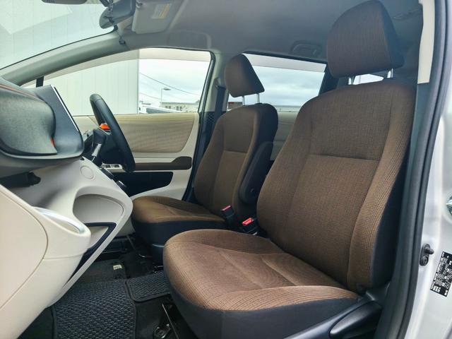 シエンタ Ｇ　７人乗り　純正ＨＤＤナビ　バックカメラ　両側パワースライドドア　ＬＥＤヘッドライト　純正前後ドラレコ　トヨタセーフティセンス　レーンアシスト　オートハイビーム　スマートエントリー　スペアキー　ＥＴＣ（27枚目）