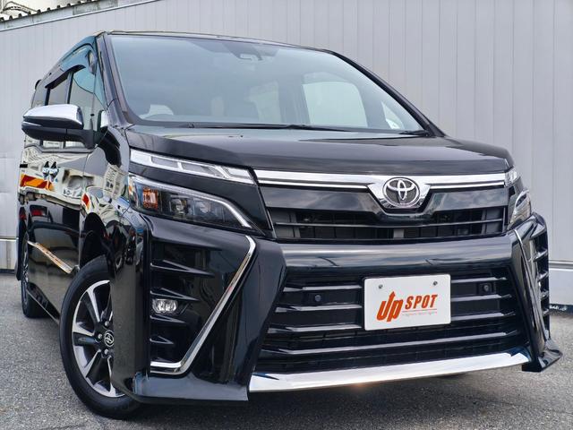 ヴォクシー ＺＳ　煌ＩＩＩ　７人乗り　純正ＳＤナビ　バックカメラ　両側パワースライドドア　バックドアイージークローザー　パーキングサポートブレーキ　クルーズコントロール　ＬＥＤヘッドライト　純正フロントドラレコ　ＥＴＣ　ＴＶ（7枚目）