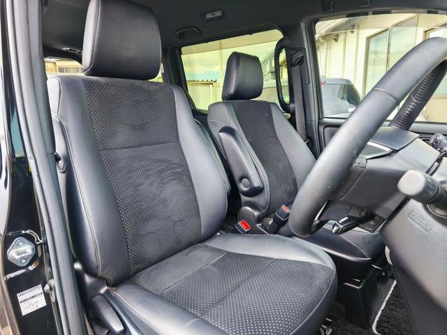 ヴォクシー ＺＳ　煌ＩＩＩ　７人乗り　純正ＳＤナビ　バックカメラ　両側パワースライドドア　バックドアイージークローザー　パーキングサポートブレーキ　クルーズコントロール　ＬＥＤヘッドライト　純正フロントドラレコ　ＥＴＣ　ＴＶ（25枚目）