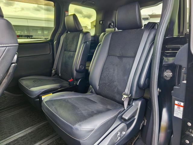 ヴォクシー ＺＳ　煌ＩＩＩ　７人乗り　純正ＳＤナビ　バックカメラ　両側パワースライドドア　バックドアイージークローザー　パーキングサポートブレーキ　クルーズコントロール　ＬＥＤヘッドライト　純正フロントドラレコ　ＥＴＣ　ＴＶ（28枚目）