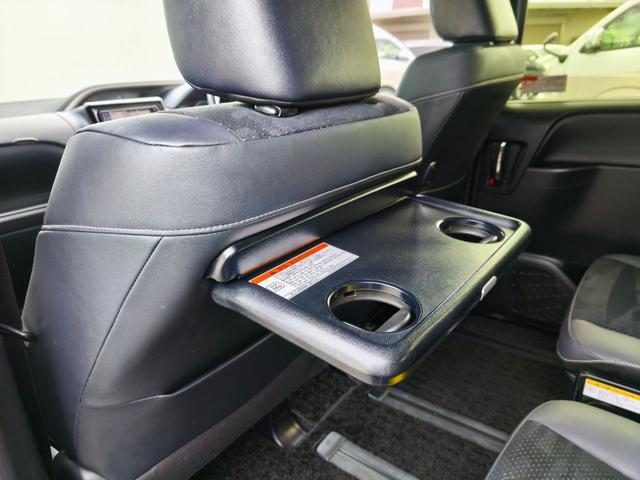 ヴォクシー ＺＳ　煌ＩＩＩ　７人乗り　純正ＳＤナビ　バックカメラ　両側パワースライドドア　バックドアイージークローザー　パーキングサポートブレーキ　クルーズコントロール　ＬＥＤヘッドライト　純正フロントドラレコ　ＥＴＣ　ＴＶ（29枚目）