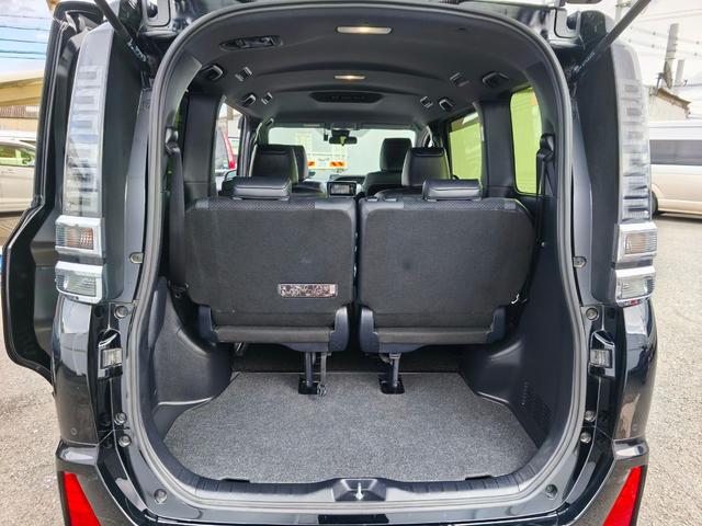 ヴォクシー ＺＳ　煌ＩＩＩ　７人乗り　純正ＳＤナビ　バックカメラ　両側パワースライドドア　バックドアイージークローザー　パーキングサポートブレーキ　クルーズコントロール　ＬＥＤヘッドライト　純正フロントドラレコ　ＥＴＣ　ＴＶ（35枚目）