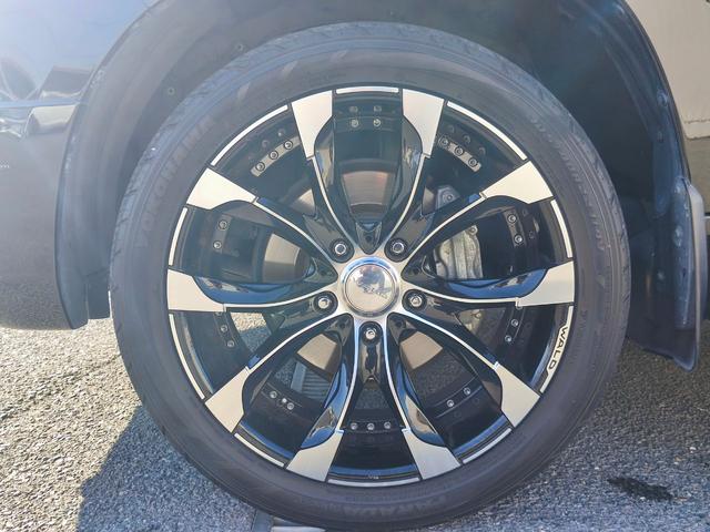 ランドクルーザー ＡＸ　メーカーナビ　マルチテレインモニター　ムーンルーフ　ルーフレール　寒冷地　ブラインドスポットモニター　モデリスタフルエアロ　ＷＡＬＤ２２インチＡＷ　クロールコントロール　コーナーセンサー　スペアキー（35枚目）