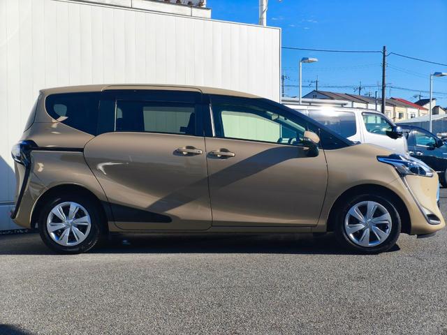 シエンタ 　Ｇ　ウェルキャブ　助手席回転チルトシート車タイプＡ　純正ナビ　パノラミックビューモニター　７人乗り　前後ドラレコ　パーキングサポートブレーキ　　ＬＥＤヘッドライト　両側パワースライドドア　スペアキー（11枚目）