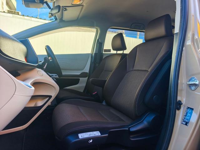 シエンタ 　Ｇ　ウェルキャブ　助手席回転チルトシート車タイプＡ　純正ナビ　パノラミックビューモニター　７人乗り　前後ドラレコ　パーキングサポートブレーキ　　ＬＥＤヘッドライト　両側パワースライドドア　スペアキー（32枚目）