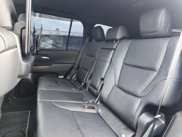 ランドクルーザー ZX JBLプレミアムサウンド リアエンターテイメントシステム 電動デフロック ルーフレール クールBOX 寒冷地仕様 空気圧警報システム 純正フロントドラレコ シートベンチレーション スペアキー(32枚目)