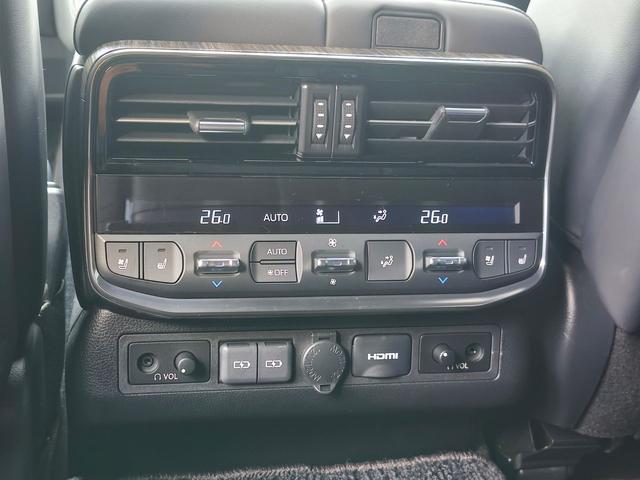 ランドクルーザー ZX JBLプレミアムサウンド リアエンターテイメントシステム 電動デフロック ルーフレール クールBOX 寒冷地仕様 空気圧警報システム 純正フロントドラレコ シートベンチレーション スペアキー(33枚目)