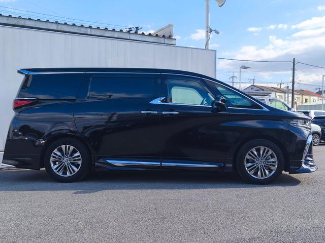 アルファード Ｚ　モデリスタフルエアロ　純正後席モニター　左右独立ムーンルーフ　ユニバーサルステップ　デジタルインナーミラー　ヘッドアップディスプレイ　パノラミックビューモニター　シートベンチレーション　スペアキー（11枚目）