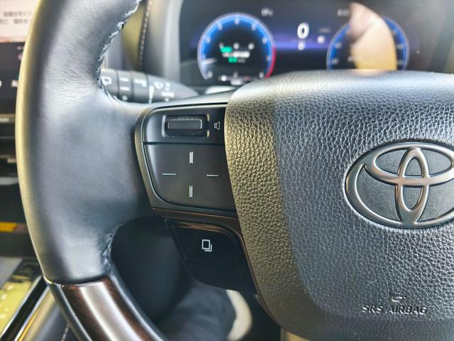 アルファード Ｚ　モデリスタフルエアロ　純正後席モニター　左右独立ムーンルーフ　ユニバーサルステップ　デジタルインナーミラー　ヘッドアップディスプレイ　パノラミックビューモニター　シートベンチレーション　スペアキー（17枚目）