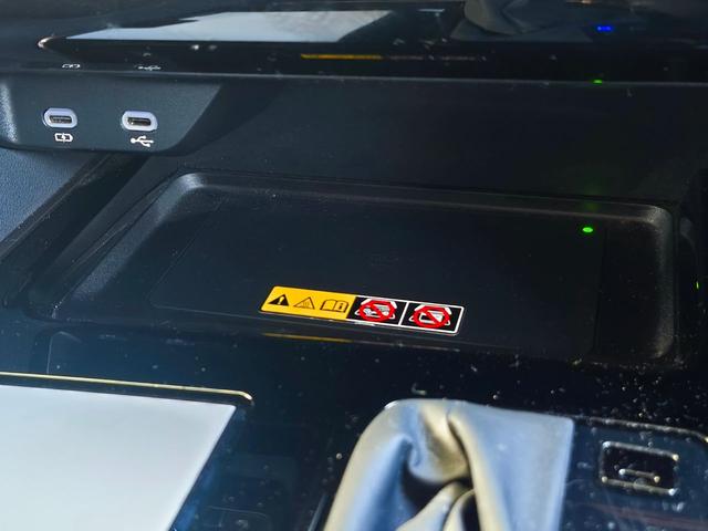 アルファード Ｚ　モデリスタフルエアロ　純正後席モニター　左右独立ムーンルーフ　ユニバーサルステップ　デジタルインナーミラー　ヘッドアップディスプレイ　パノラミックビューモニター　シートベンチレーション　スペアキー（25枚目）