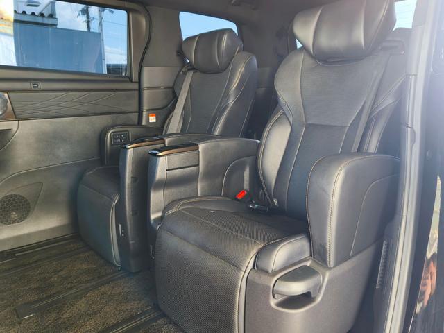 アルファード Ｚ　モデリスタフルエアロ　純正後席モニター　左右独立ムーンルーフ　ユニバーサルステップ　デジタルインナーミラー　ヘッドアップディスプレイ　パノラミックビューモニター　シートベンチレーション　スペアキー（34枚目）