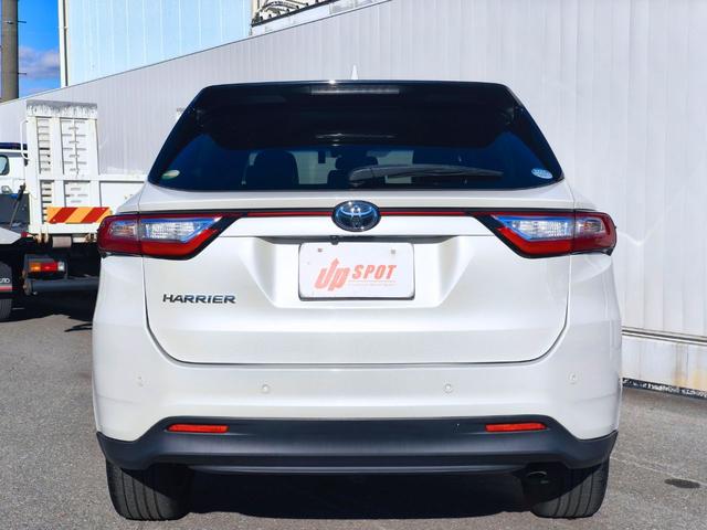 ハリアー プレミアム　純正ナビ　バックカメラ　ＰＫＳＢ　電動パーキングブレーキ　パワーバックドア　前席パワーシート　フルセグＴＶ　ＤＶＤ再生　ＢＴ　ＥＴＣ　ＬＥＤヘッドライト　ＬＥＤデイライト　スペアタイヤ　スペアキー（12枚目）