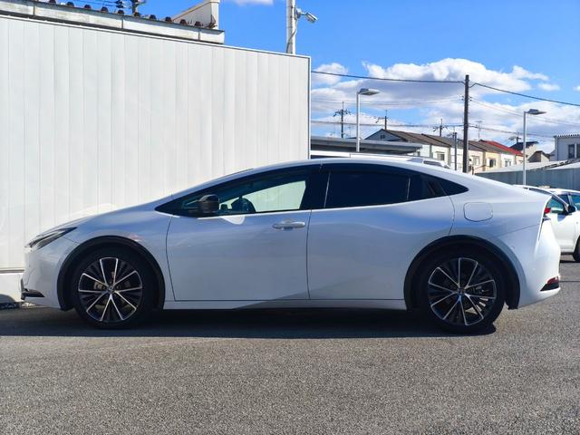 プリウス Z ディスプレイオーディオプラス パノラミックビューモニター デジタルインナーミラー 前後ドラレコ ブラインドスポットモニター アドバンストパーク 前席シートベンチレーション パワーバックドア スペアキー(10枚目)