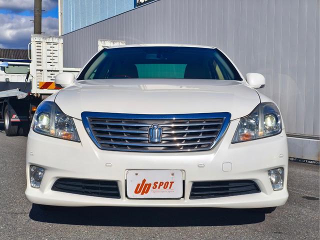 クラウン ロイヤルサルーンＧ　法人ワンオーナー　純正ＨＤＤナビ　バックカメラ　クリアランスソナー　左サイドモニター　全ドアイージークローザー　全席パワーシート　電動フェンダーポール　スペアタイヤ　ＨＩＤヘッドライト　ＥＴＣ（8枚目）