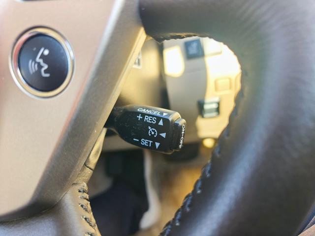 クラウン ロイヤルサルーンＧ　法人ワンオーナー　純正ＨＤＤナビ　バックカメラ　クリアランスソナー　左サイドモニター　全ドアイージークローザー　全席パワーシート　電動フェンダーポール　スペアタイヤ　ＨＩＤヘッドライト　ＥＴＣ（22枚目）