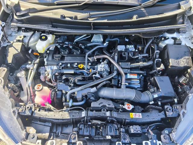 ヤリス ハイブリッドＧ　ディスプレイオーディオ　バックカメラ　ブラインドスポットモニター　安心降車アシスト　前席シートヒーター　３灯式ＬＥＤヘッドライト　ＡＣＣ　ＥＴＣ２．０　ミラー型前後ドラレコ　ＨＤＭＩ再生　スペアキー（33枚目）