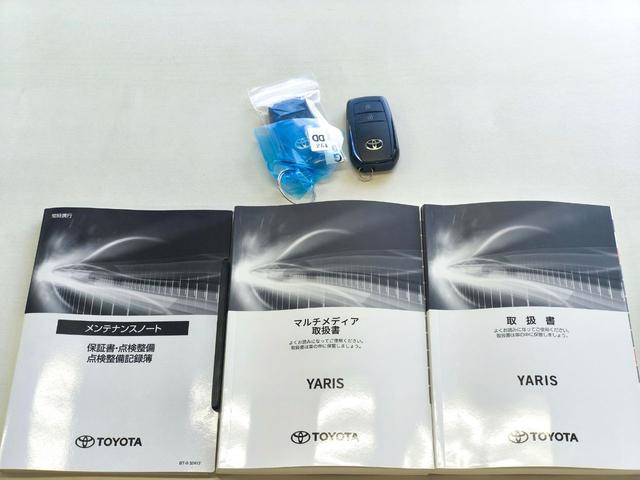 ヤリス ハイブリッドＧ　ディスプレイオーディオ　バックカメラ　ブラインドスポットモニター　安心降車アシスト　前席シートヒーター　３灯式ＬＥＤヘッドライト　ＡＣＣ　ＥＴＣ２．０　ミラー型前後ドラレコ　ＨＤＭＩ再生　スペアキー（34枚目）