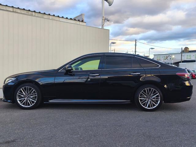 クラウンハイブリッド RS 後期型 12.3インチナビ パノラミックビューモニター ヘッドアップディスプレイ ブラインドスポットモニター 前席パワーシート&シートヒーター ステアリングヒーター ハーフレザーシート スペアキー(10枚目)