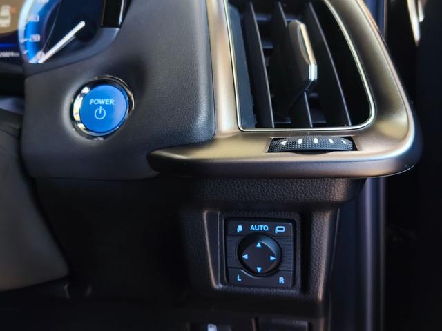 クラウンハイブリッド RS 後期型 12.3インチナビ パノラミックビューモニター ヘッドアップディスプレイ ブラインドスポットモニター 前席パワーシート&シートヒーター ステアリングヒーター ハーフレザーシート スペアキー(29枚目)