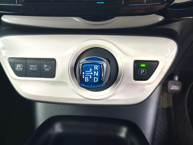 プリウス Ｓセーフティプラス　純正９インチナビ　バックカメラ　カラーヘッドアップディスプレイ　ＰＫＳＢ　コムテック前後ドラレコ　ＡＣＣ　レーンアシスト　フルセグＴＶ　ＤＶＤ　ＢＴ　ＥＴＣ２．０　スペアタイヤ　スペアキー（22枚目）