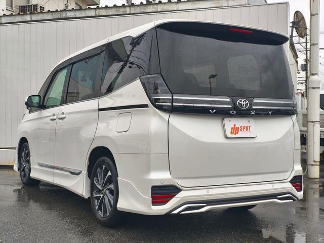 ヴォクシー S-Z モデリスタフルエアロ 10.5インチディスプレイオーディオプラス バックカメラ 前席シートヒーター 両側パワースライドドア ACC PKSB フルセグTV DVD ETC2.0 スペアキー(3枚目)