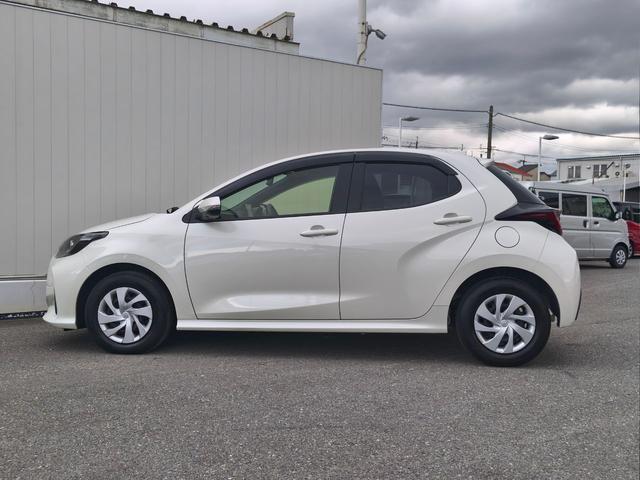 ヤリス X ディスプレイオーディオ 純正ナビキット パノラミックビューモニター ブラインドスポットモニター パーキングサポートブレーキ フルセグTV ETC 純正フロントドラレコ ACC スペアキー(10枚目)