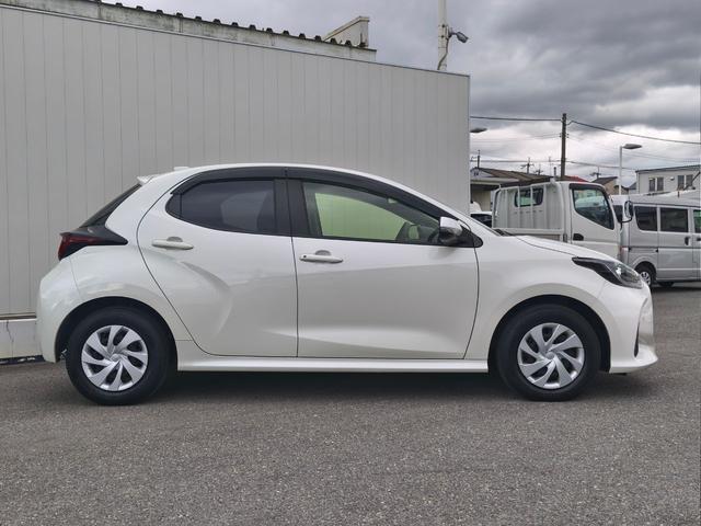 ヤリス X ディスプレイオーディオ 純正ナビキット パノラミックビューモニター ブラインドスポットモニター パーキングサポートブレーキ フルセグTV ETC 純正フロントドラレコ ACC スペアキー(11枚目)