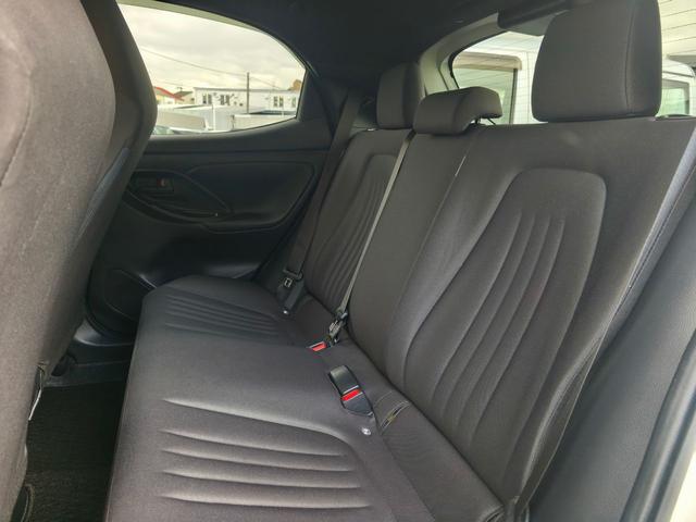 ヤリス X ディスプレイオーディオ 純正ナビキット パノラミックビューモニター ブラインドスポットモニター パーキングサポートブレーキ フルセグTV ETC 純正フロントドラレコ ACC スペアキー(30枚目)