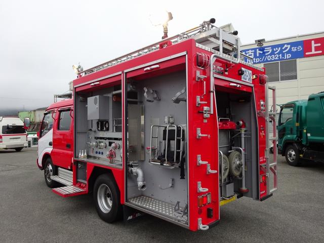 　水槽付消防車　容積６００Ｌ　モリタ　Ａ－２級　ｅ－モニタ仕様　ＣＡＦＳ付　消防用積載梯子　Ｗキャブ　５人乗り　ホースカー　準中型７．５ｔ免許対応(2枚目)