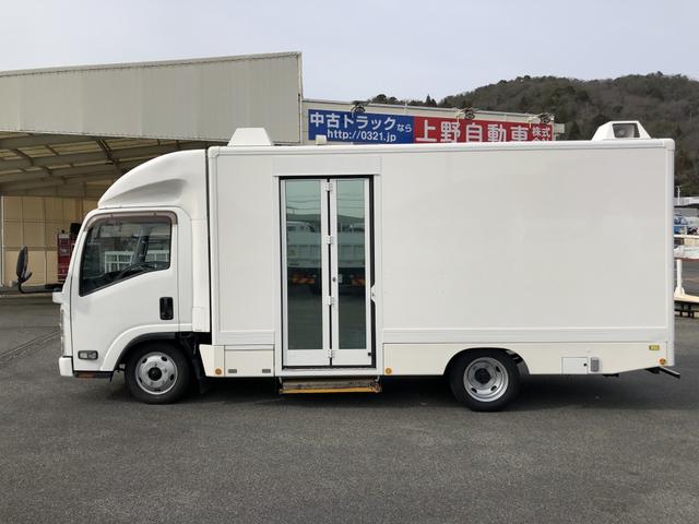 　移動販売車　札幌ボデー　冷蔵冷凍ケース　ゴンドラ什器　庫内クーラー　手洗いシンク　外部電源　左手動折戸扉　標準幅　ロング　１．８ｔ積み　オートマ(7枚目)