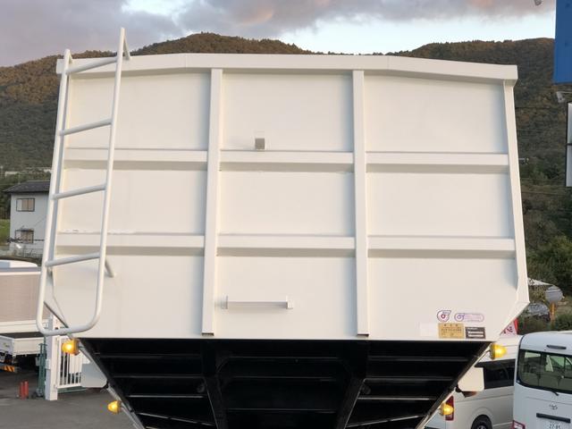 プロフィア 土砂禁深ダンプ 水密仕様 ロングダンプ 12.8t積載 新明和 舟底型 容積25.2KL 3軸1デフ ベッド付 リヤエアサス 7速MT(29枚目)