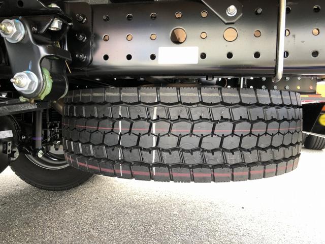 キャンター 　４段クレーン付　３．８トン積載　タダノ　警報仕様　ワイド　ロング　３．７ｍ長ボディ　全低床　ワイド丸足アウトリガ　木製あおり３方開（73枚目）