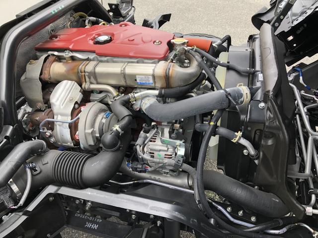 デュトロ 　ローダーダンプ　新明和工業製　３．７トン積載　ワイド　１１尺ミドル　高床　道板兼用リヤゲート　スライド用ラジコン付　角底ボディ　アドブルー不要（10枚目）