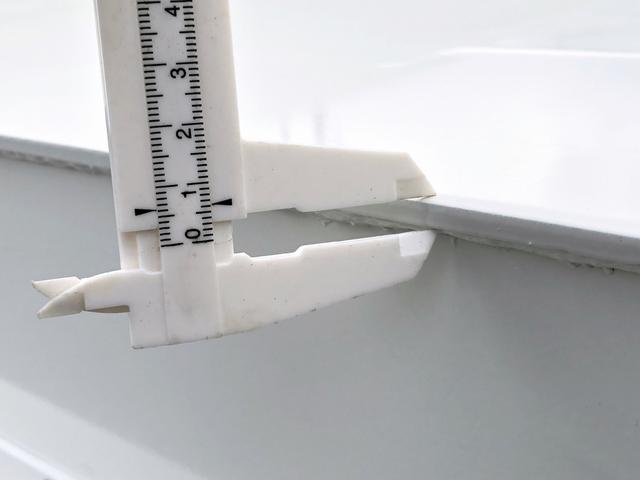 デュトロ 　ローダーダンプ　新明和工業製　３．７トン積載　ワイド　１１尺ミドル　高床　道板兼用リヤゲート　スライド用ラジコン付　角底ボディ　アドブルー不要（29枚目）