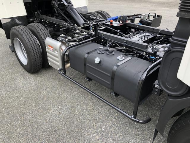 デュトロ 　ローダーダンプ　新明和工業製　３．７トン積載　ワイド　１１尺ミドル　高床　道板兼用リヤゲート　スライド用ラジコン付　角底ボディ　アドブルー不要（36枚目）